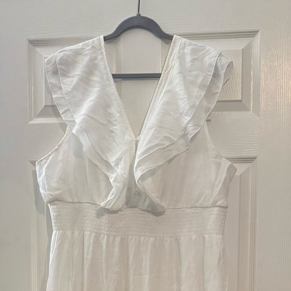 Elegant White Maxi Dress